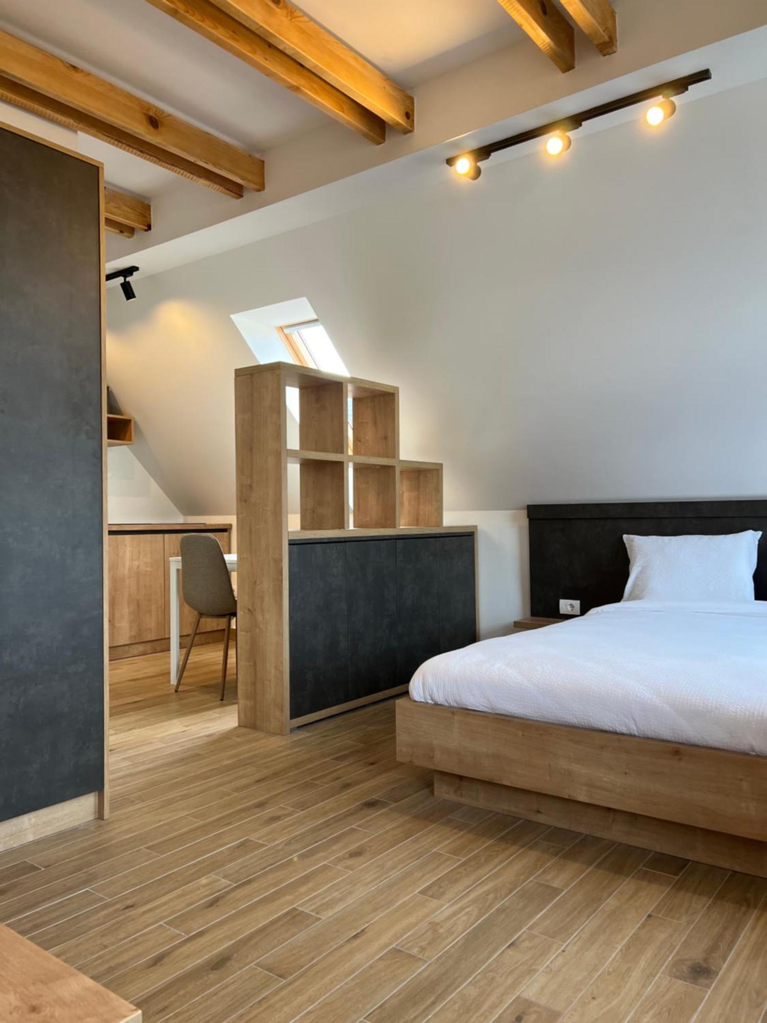Zlatni Odmor Aparthotel ซลาตีบอร์ ภายนอก รูปภาพ