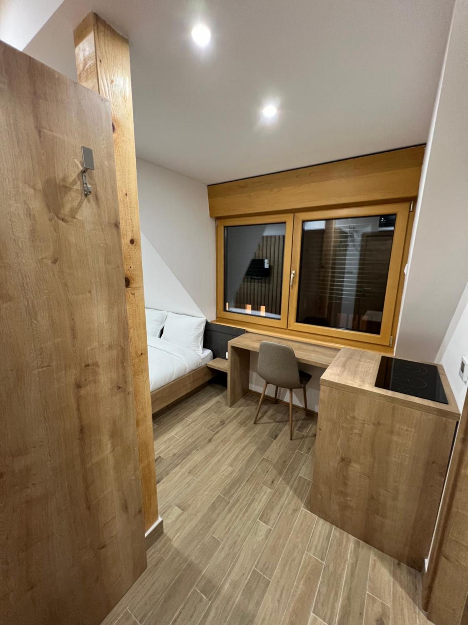 Zlatni Odmor Aparthotel ซลาตีบอร์ ภายนอก รูปภาพ