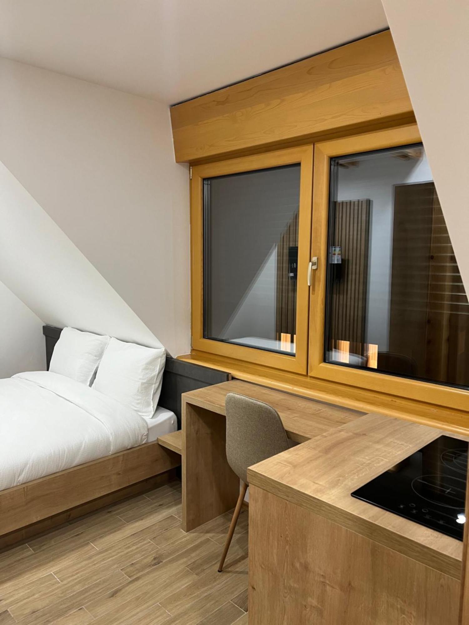 Zlatni Odmor Aparthotel ซลาตีบอร์ ภายนอก รูปภาพ