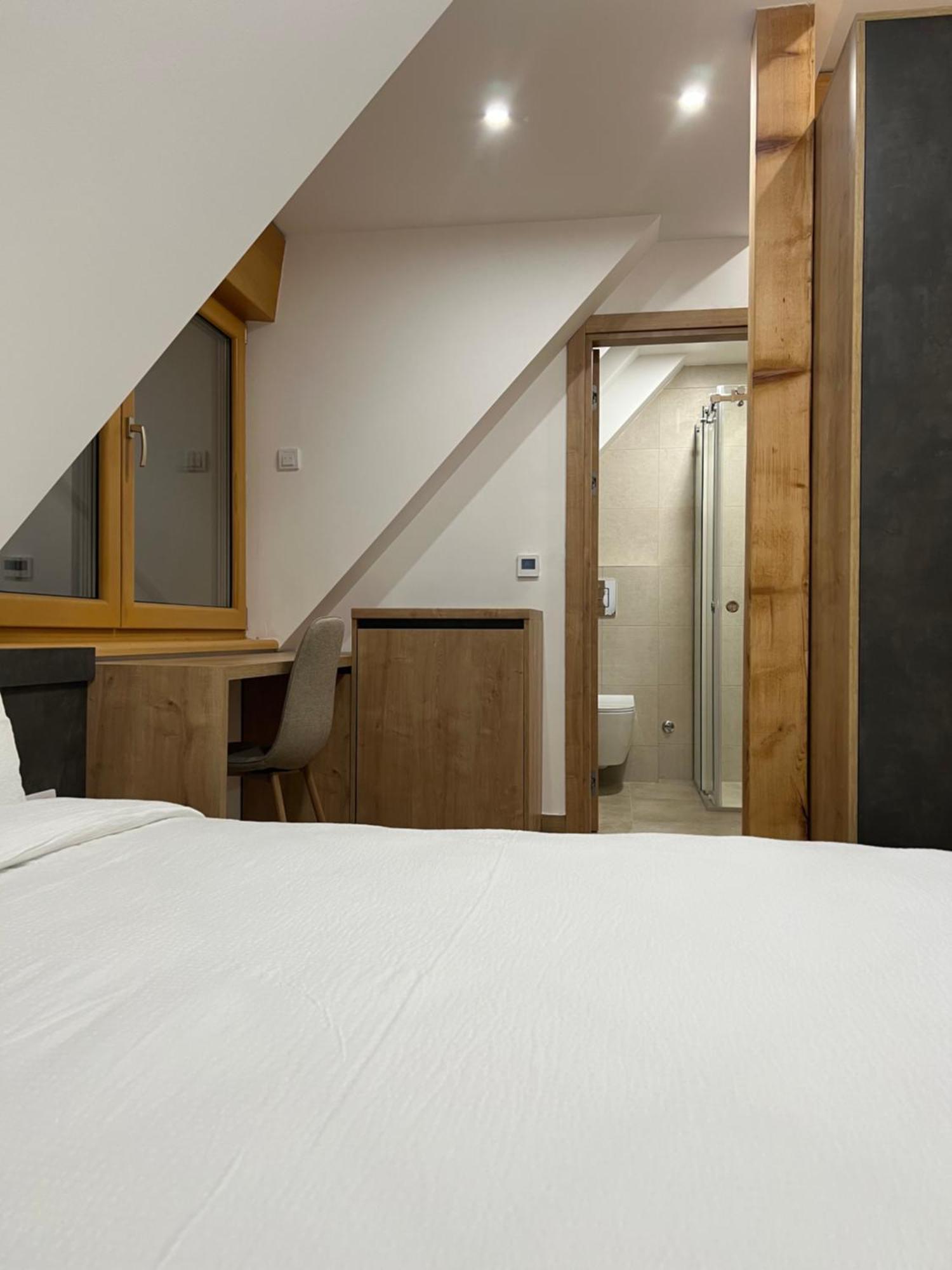 Zlatni Odmor Aparthotel ซลาตีบอร์ ภายนอก รูปภาพ