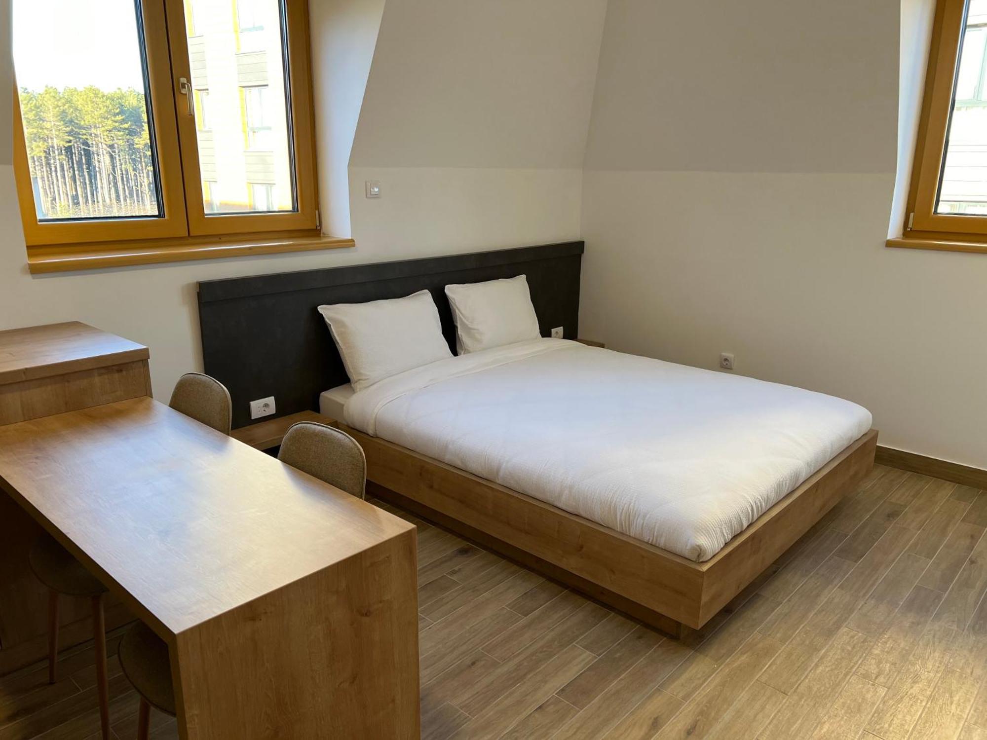 Zlatni Odmor Aparthotel ซลาตีบอร์ ภายนอก รูปภาพ