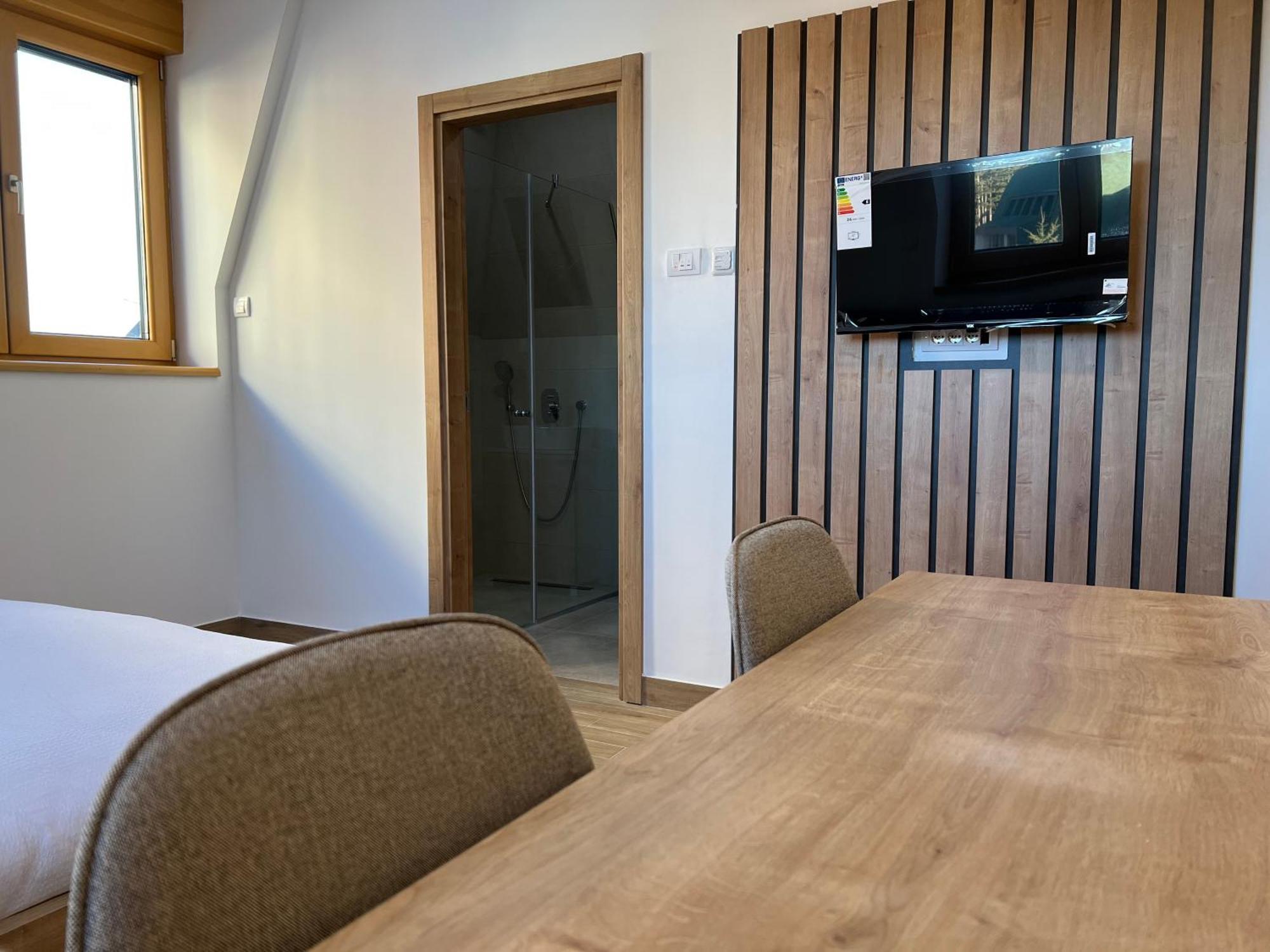 Zlatni Odmor Aparthotel ซลาตีบอร์ ภายนอก รูปภาพ