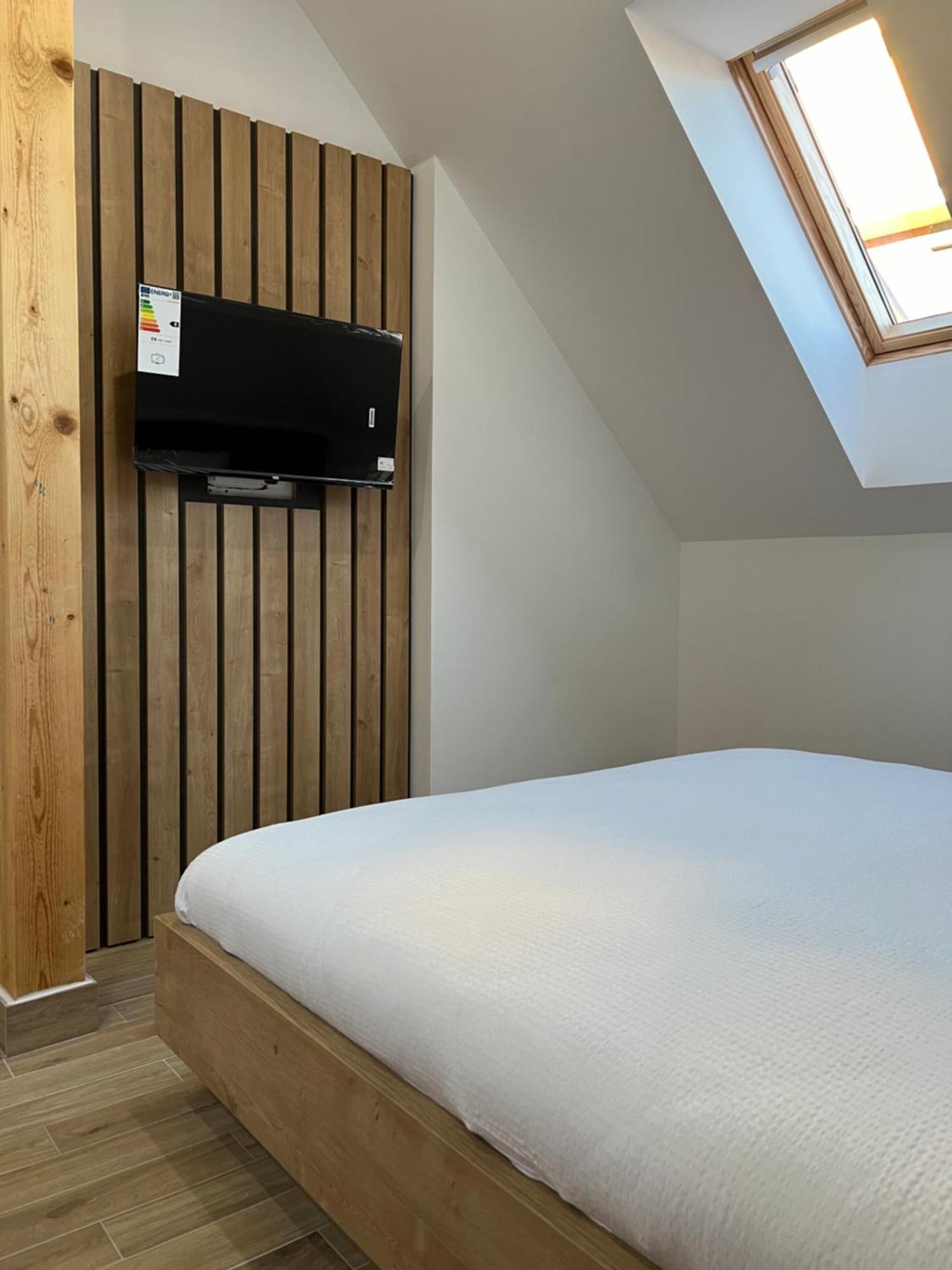 Zlatni Odmor Aparthotel ซลาตีบอร์ ภายนอก รูปภาพ