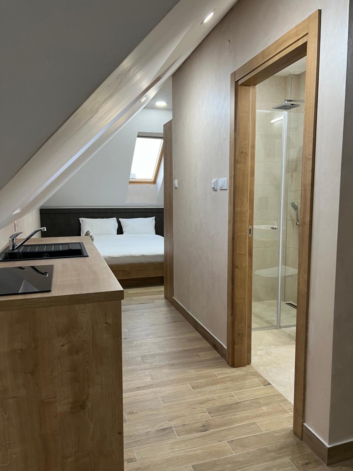 Zlatni Odmor Aparthotel ซลาตีบอร์ ภายนอก รูปภาพ