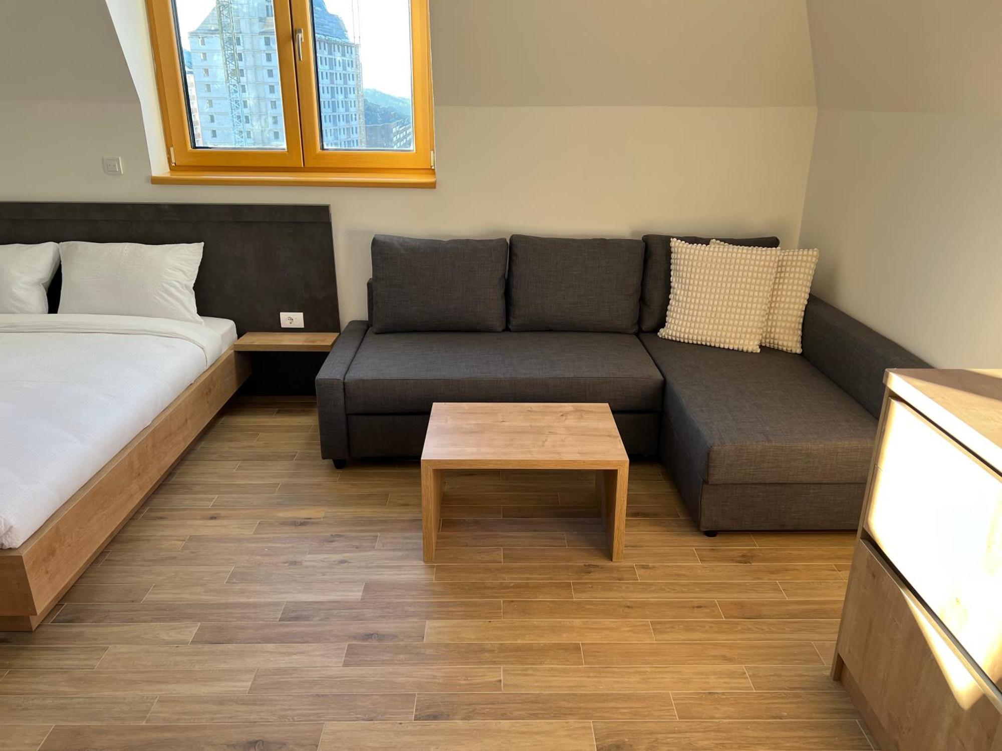 Zlatni Odmor Aparthotel ซลาตีบอร์ ภายนอก รูปภาพ
